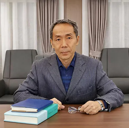 Prof. Shi Gan
